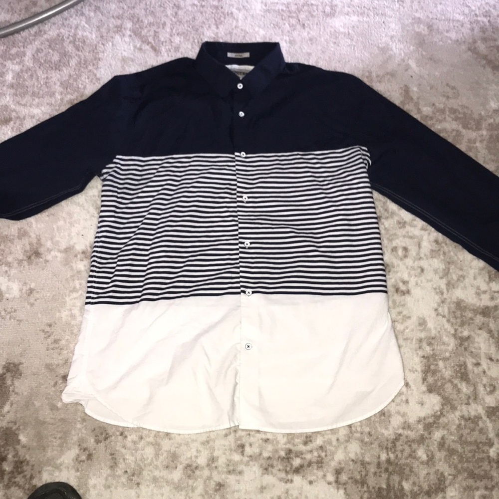 Men’s XL White and Navy Express Fitted Button-Down